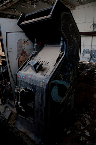 Illustration for article titled Where abandoned arcade video game cabinets go to die